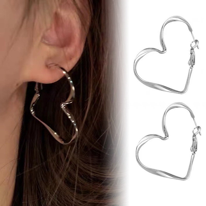 Fancyqube Anting Bentuk Hati Gaya Punk Untuk Wanita