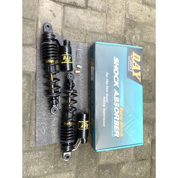 SHOK SKOK KATECOK DAY HITAM AS GOLD UKURAN 320 MM PNP GL MP TIGER