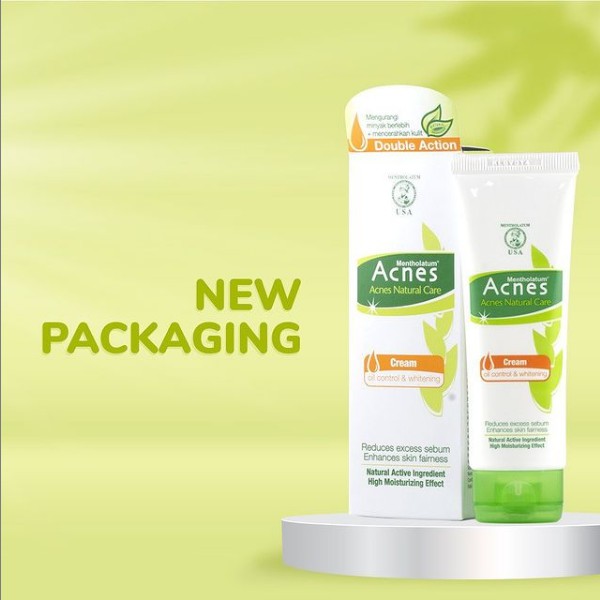 Acnes Natural Care Oil Control & Whitening Cream 40gr / Pelembab Wajah