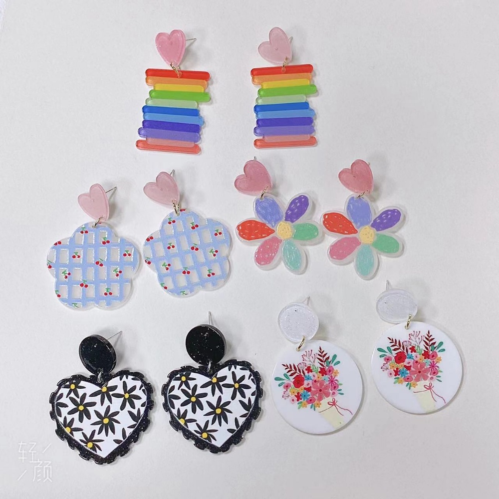 Anting Bentuk Bunga Bahan Akrilik Warna Kontras