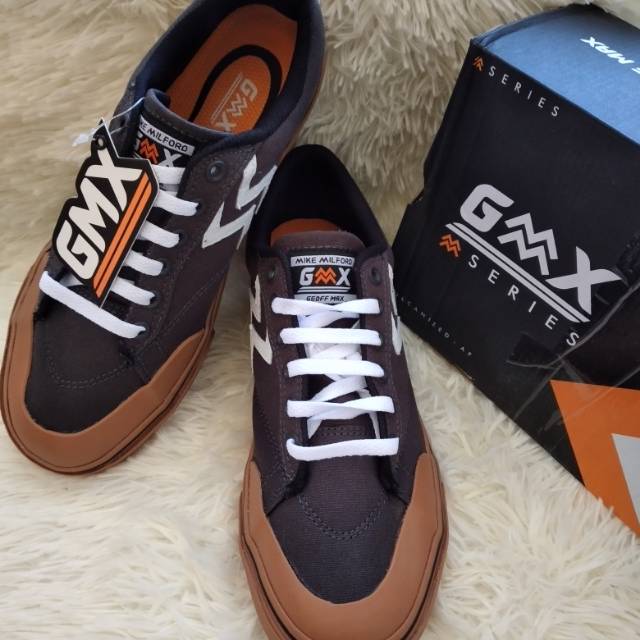 Sepatu Geoff Max Dalton Charcoal Gum