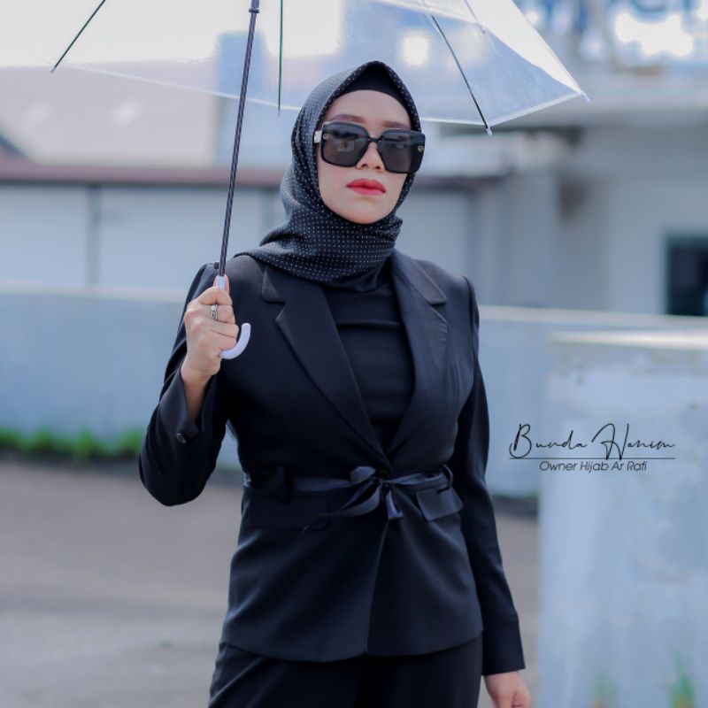 ARRAFI HIJAB SEGI EMPAT MOTIF POLKADOT