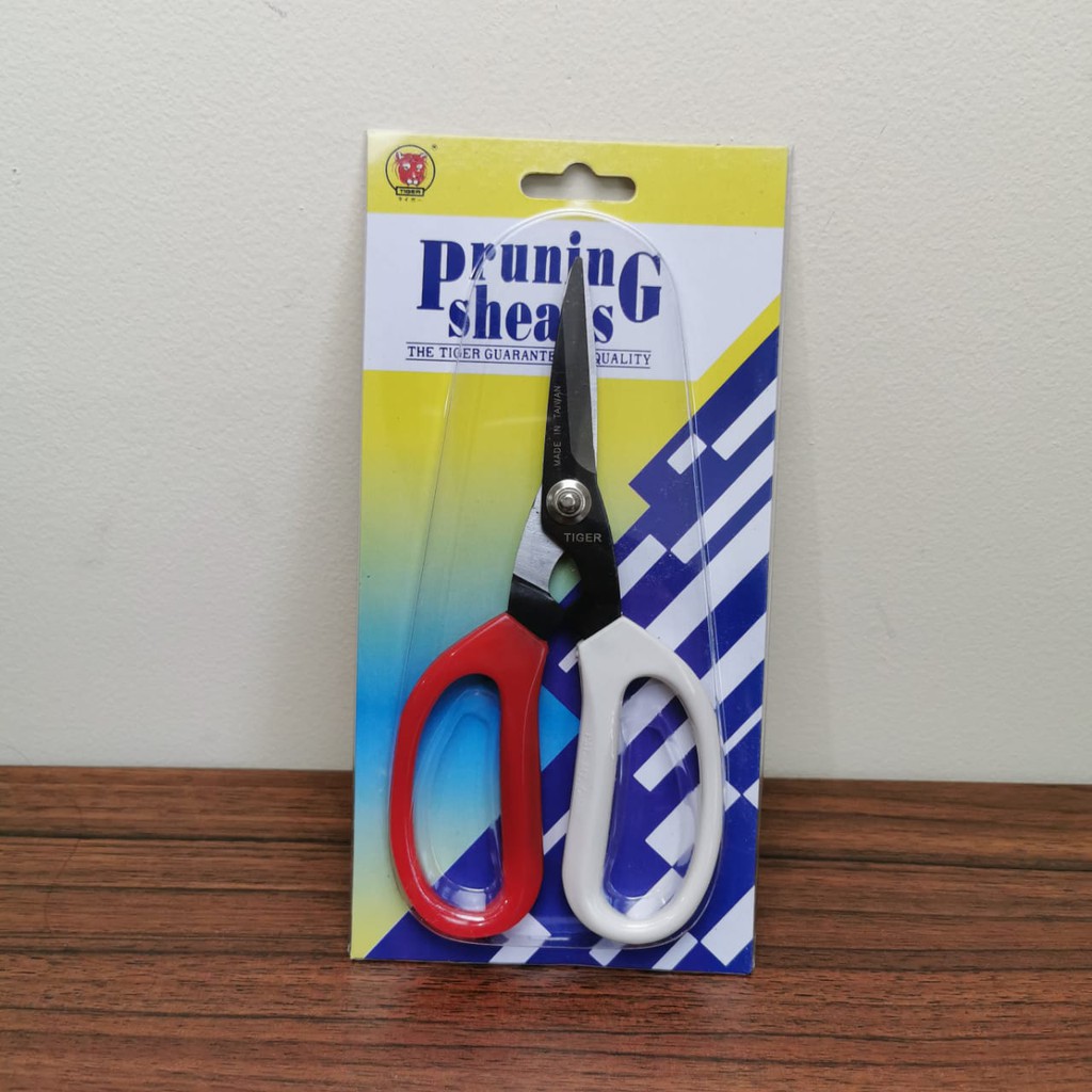 

Tiger gunting tipe 680