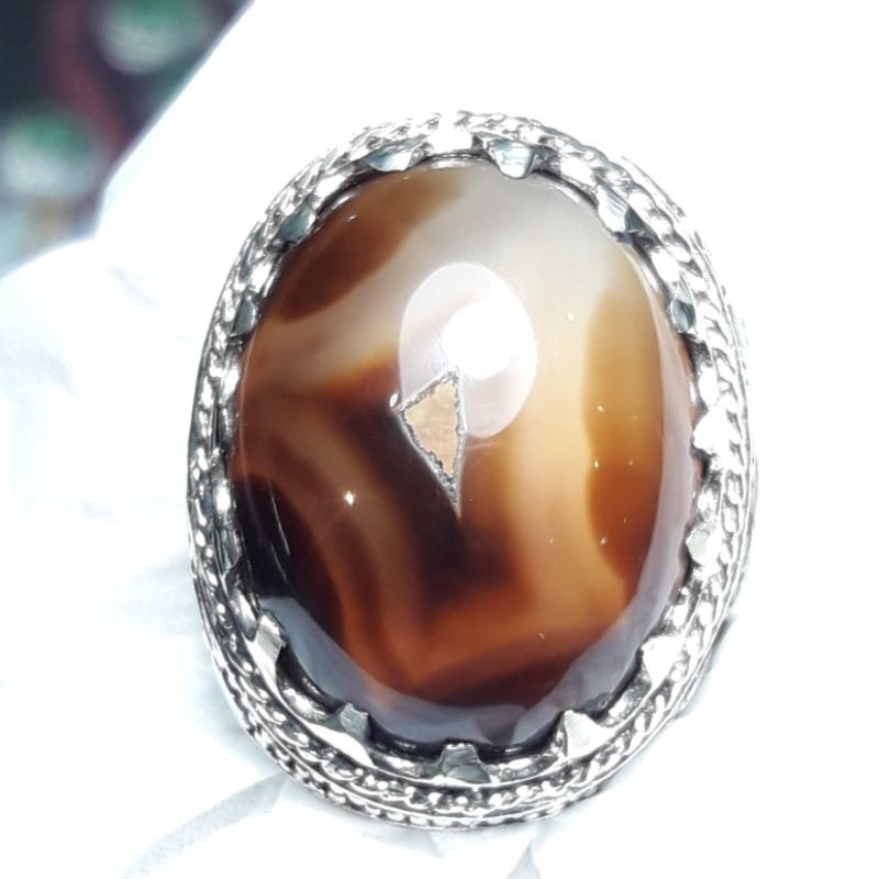 Batu cincin yaman  combong coklat
