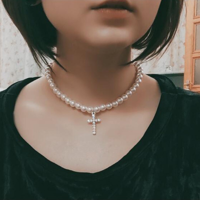 Glitter Imitation Pearls Chain Vintage Artificial Diamond Cross Pendant Necklace Jewelry