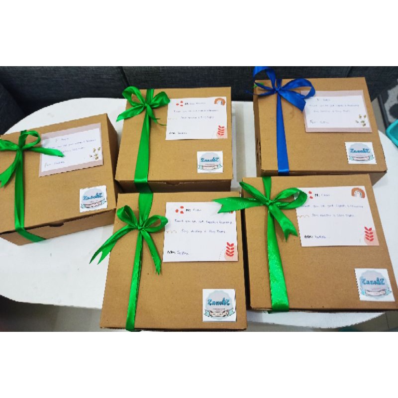 

Hampers Isoman/Birthday Picnic Roll pastry/salmon wellington/Mini Pastry