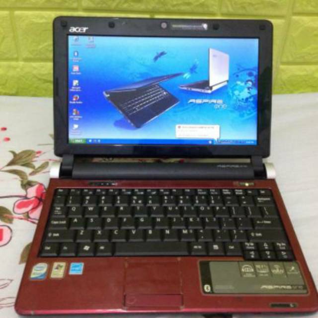 ACER ASPIRE ONE D250 MERAH / LAPTOP SECOND / LAPTOP BEKAS / NETBOOK BEKAS / NETBOOK SECOND MURAH