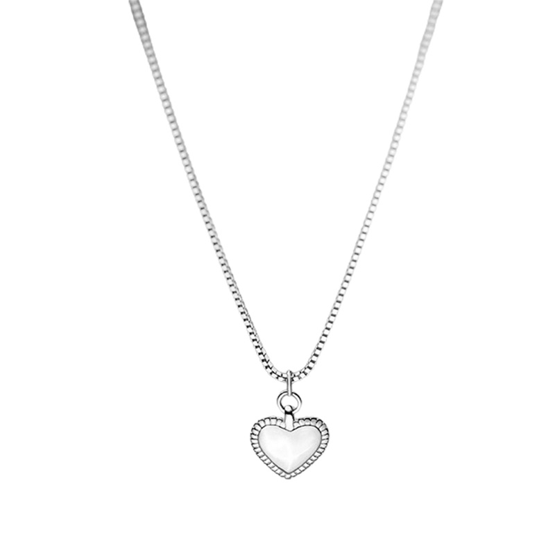 Fancyqube Kalung Rantai Klavikula Pendek Dengan Liontin Bentuk Hati Bahan Logam Gaya Kasual Elegan