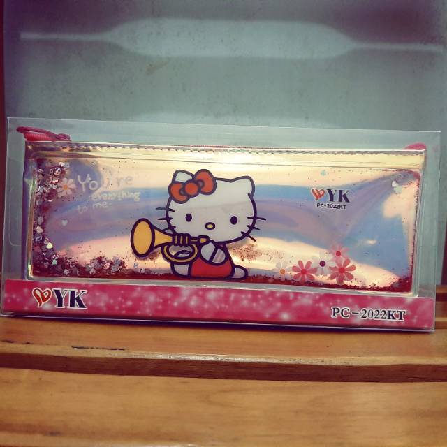 

Kotak pensil glitter ritsleting