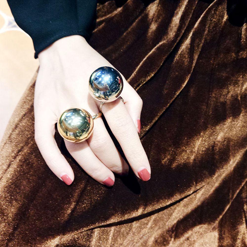 Cincin Warna Emas Dan Silver Dapat Disesuaikan Untuk Wanita
