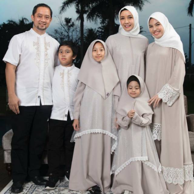 SARIMBIT HELVIA ELZATTA