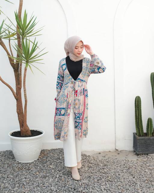 ETHNIC OUTER