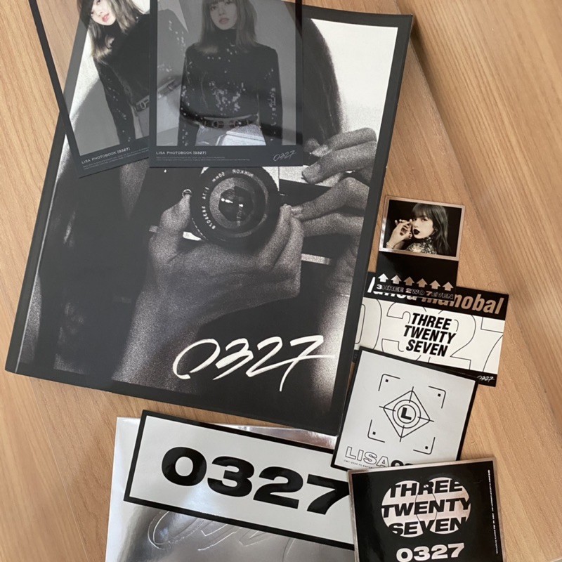 LISA Photobook 0327 Vol. 1 / Volume 1 BLACKPINK Official Photocard