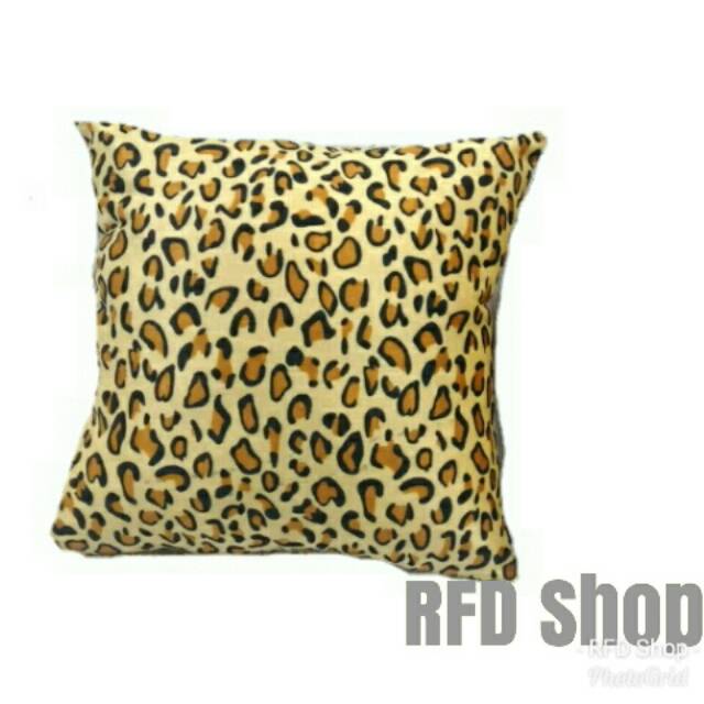 Bantal Kotak Motif Macan Tutul