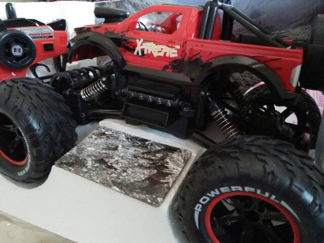 MAINAN REMOT CONTROL 4X4 ROCK CRAWLER 1:12