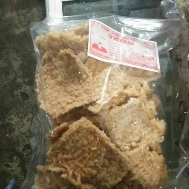 

Oleh oleh bandung kripik tempe. Oncom. sale.dodol garut dan snack dll