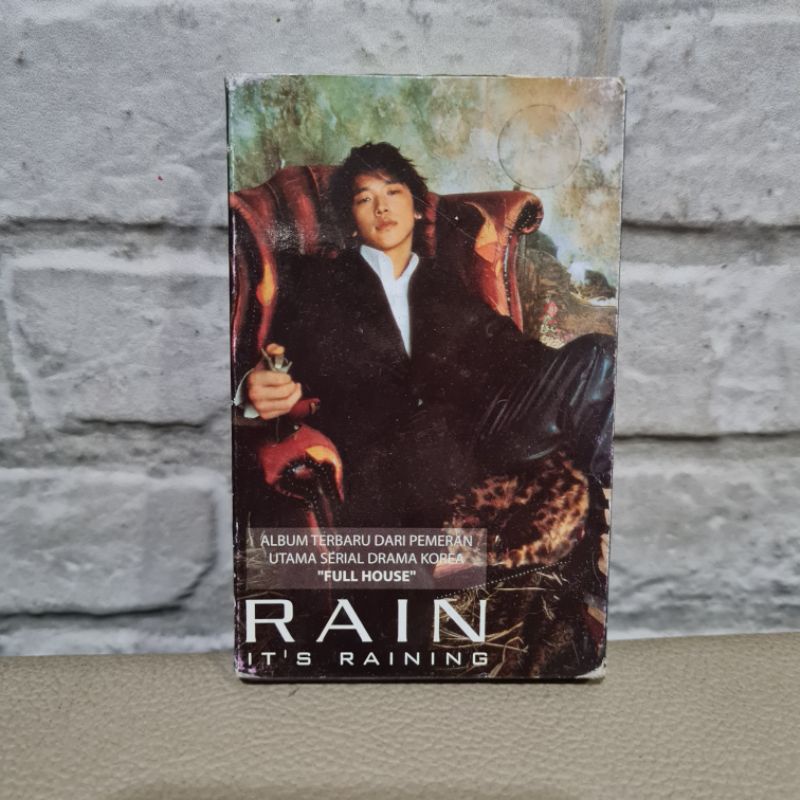 Kaset Rain Untuk Koleksi