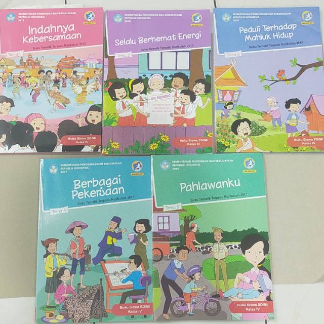 Buku Tematik SD Kelas 4 Tema 1,2,5 - TBS