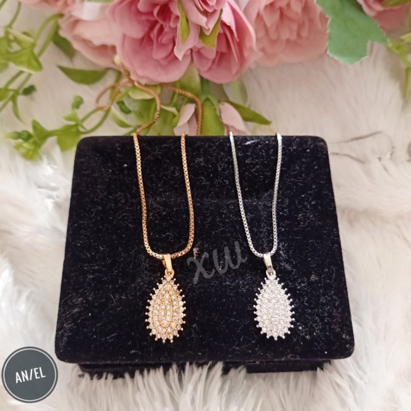 Kalung Oval Fashion Wanita XW15032101