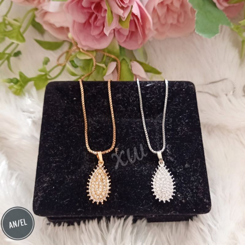 Kalung Oval Fashion Wanita XW15032101