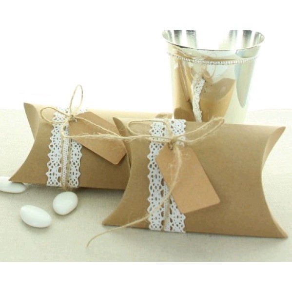 BOX DUS HAMPERS PILLOW GIFT SOUVENIR HIJAB SNACK 23,5x17,5x5 cm PAPER KRAFT 310 gsm