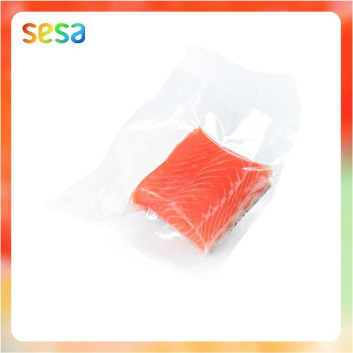 

Ikan Salmon Norwegian Premium Fillet Fresh 250 gram Best Seller