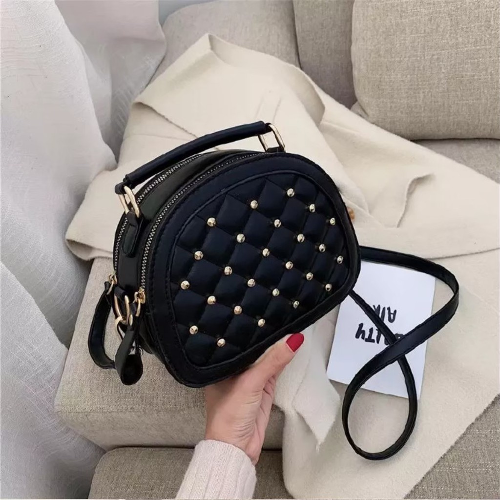 TAS SELEMPANG MUTE WANITA SLP 7565