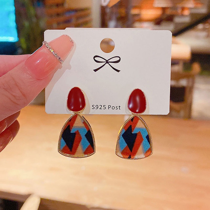 Anting Tusuk Bentuk Hati Geometris Bahan S925 Silver Metal Gaya Perancis