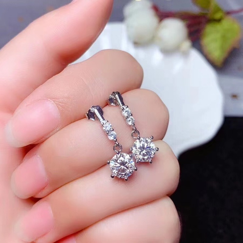 Anting Berlian Mewah 1 Karat