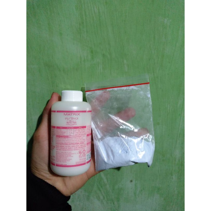 Bleaching rambut matrix