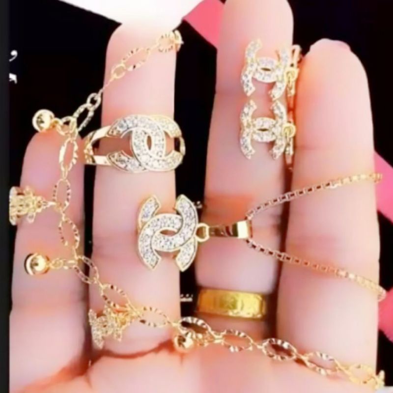 set perhiasan wanita dewasa, set chd, set perhiasan titanium asli anti luntur anti karat,set perhiasan fashion wanita terbaru, perhiasan mirip mas asli, perhiasan berlapis emas 24 k, 1 set perhiasan lengkap  kalung gelang cincin anting,