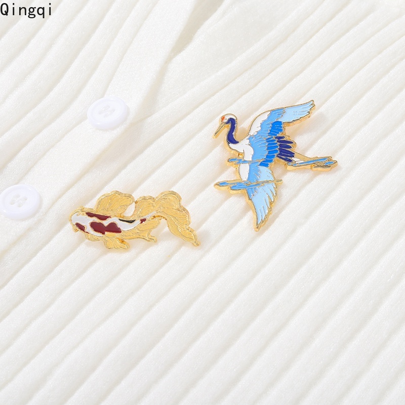 Whale Bros Pin Enamel Bentuk Ikan Paus Bahan Metal Untuk Hadiah