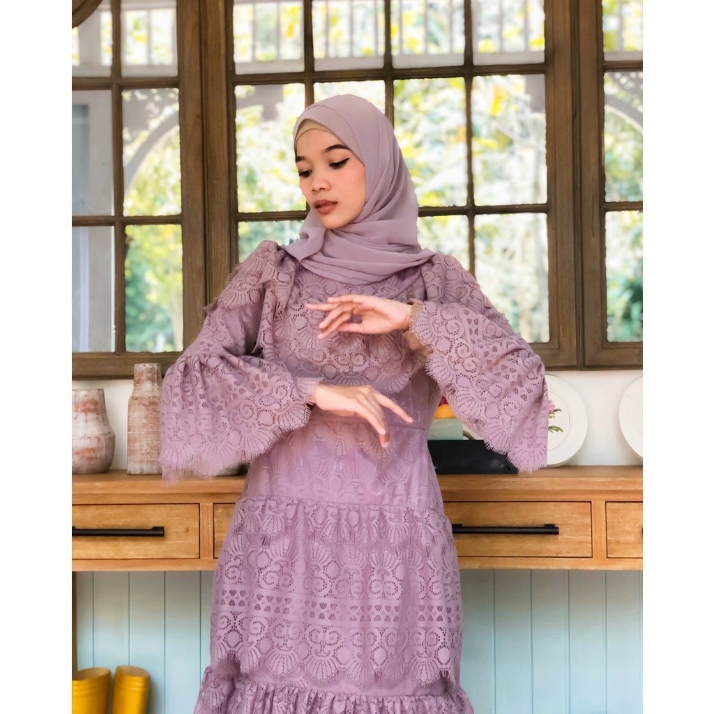 DAHAYU DRESS BYGIAGIO baju kondangan gaun akad simple gaun wedding pernikahan baju muslim putih gaun lamaran elegan pakaian wanita pesta elegan fashion korea dres lebaran cantik anggun mewah nyaman gaun vintage fashion dress bahan lace brokat furing tebal