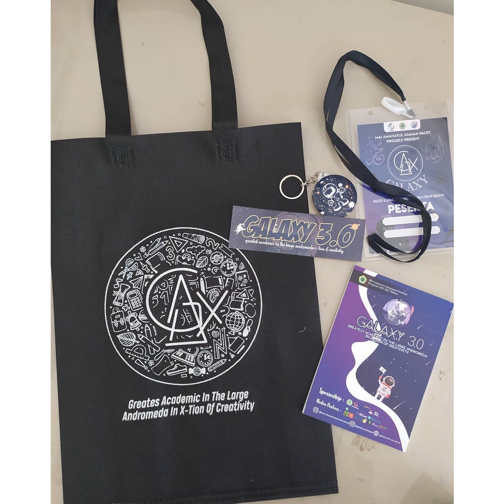 

SEMINARKIT(TAS TALI,NOTE,GANCI,STIKER,NAMETAG)