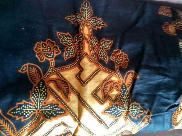 Kemeja Panjang Gunungan Coklat Hitam