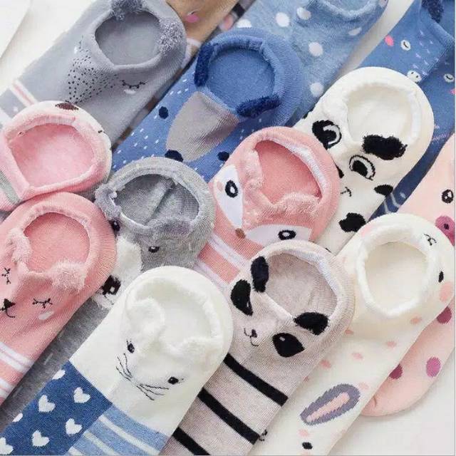 KAOS KAKI KOREA MOTIF BONEKA