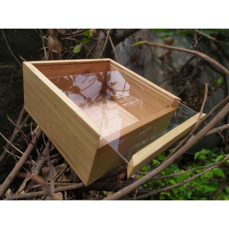 

Kotak Kayu Hamper Tutup Sliding Akrilik Logo Laser Engrave Wooden Box Packaging Bride Box Kayu Lebaran CUSTOMS