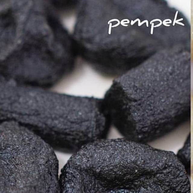 

Pempek Judes Hitam Black Charcoal isi 10pcs Ikan Tenggiri Asli Oleh Oleh Lampung