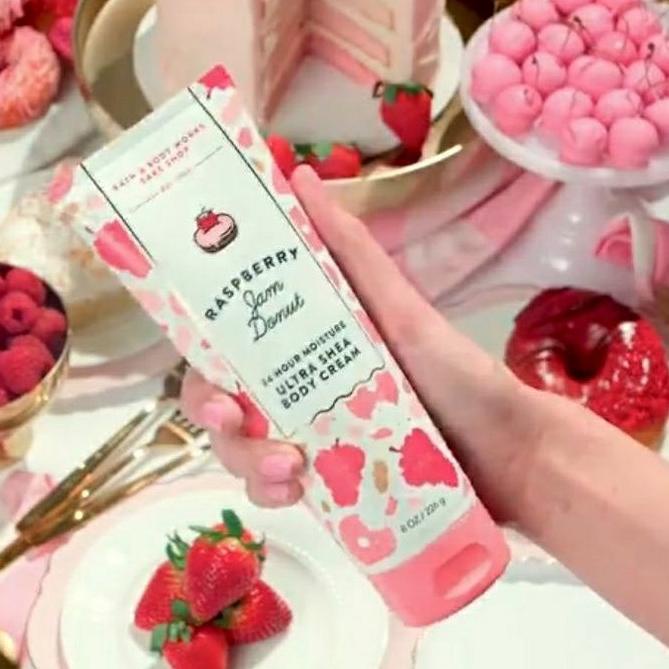 ✵ BATH AND BODY WORKS BBW STRAWBERRY POUND CAKE SERIES POCKETBAC SHOWER GEL BODY CREAM LOTION MIST W