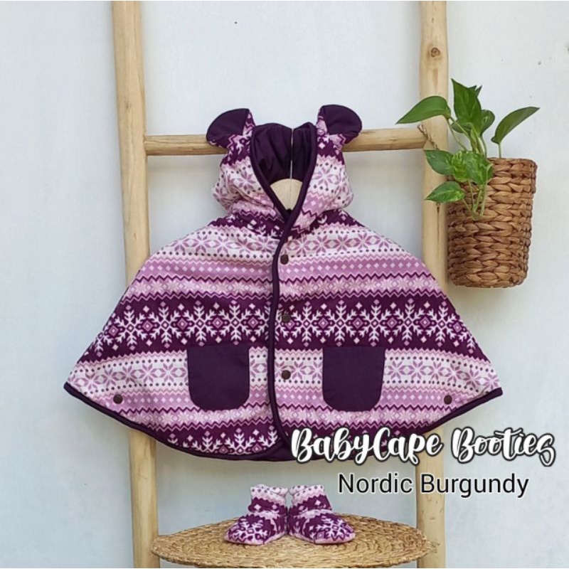 Paket kado Baby Cape Booties Babycape Cuddle Me Set Bayi Jaket Bayi Sepatu CuddleMe-Nordic Burgundy