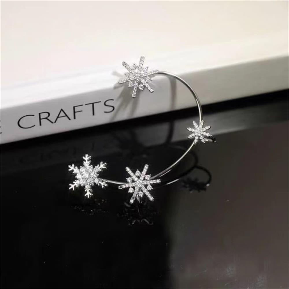 Nanas Snowflake Ear Wrap Hadiah Natal Baru Tanpa Tindik Untuk Wanita Pria Anting Tragus