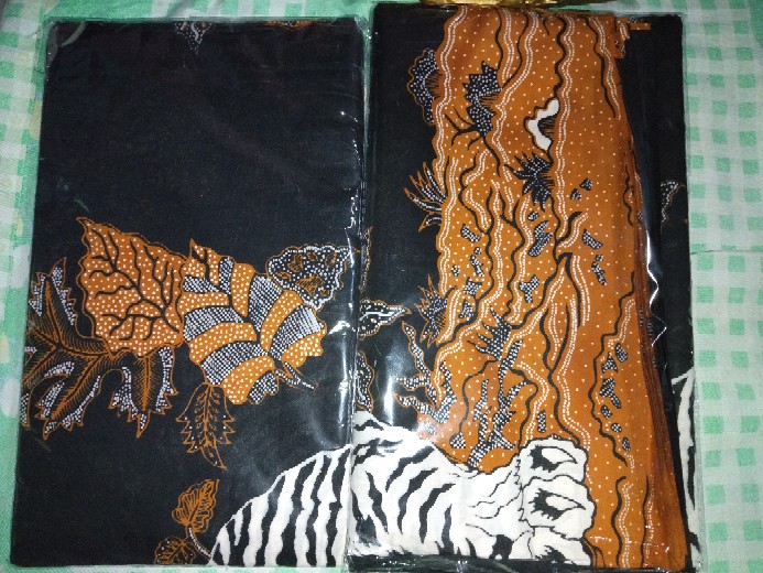 Kain Batik Solo Motif Harimau Putih
