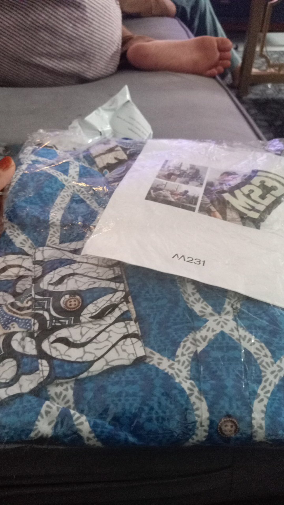 M231 Kemeja Pria Batik Panjang Biru 1728