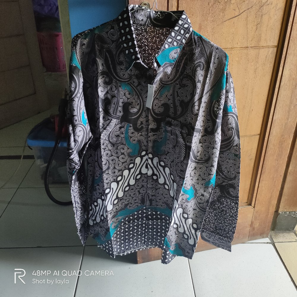 Batik Pria Lengan Panjang Slimfit Modern Batik Slimfit Pria