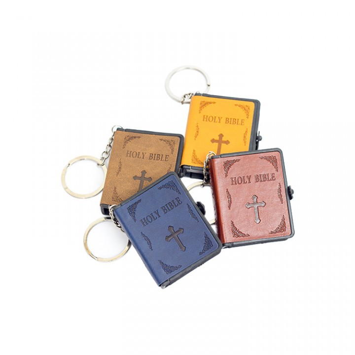 Gantungan Kunci Alkitab Holy Bible Permata