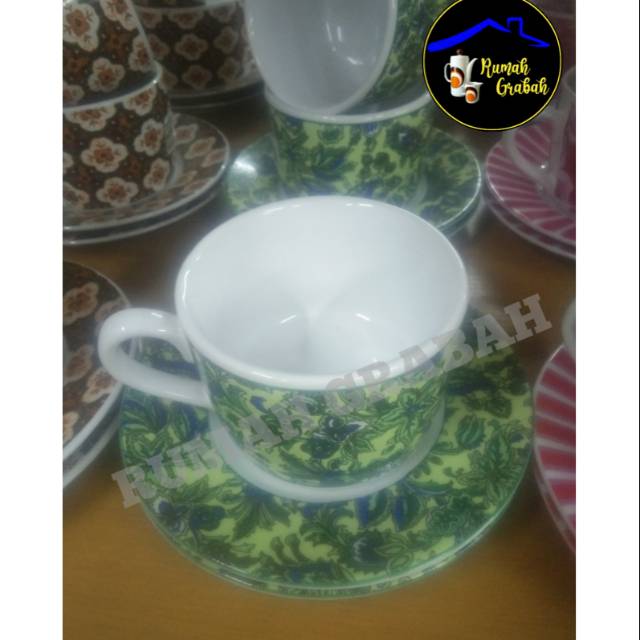 Cangkir Set Motif Batik