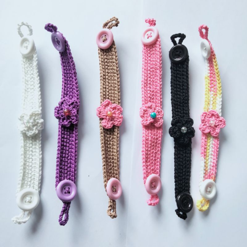 Konektor rajut bunga ditengah/konektor masker