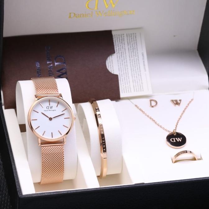 Jam tangan wanita analog paket kado ulang tahun