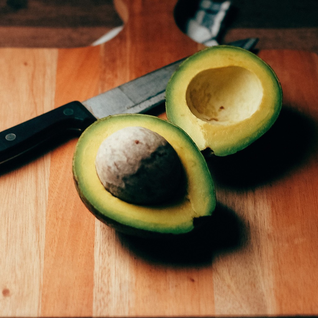 

AVOCADO - 1 KG AVOCADO MENTEGA - ANTEL PREMIUM FRUIT