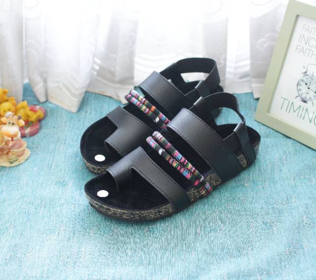 SB - ZOYYA SANDAL TALI TENUN HITAM